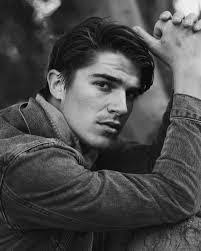 David Exelby's Instagram, Twitter & Facebook