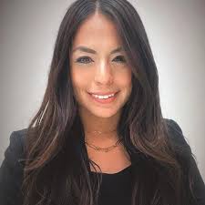 Danielle Biondo's Instagram, Twitter & Facebook