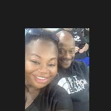 Pamela Bain's Instagram, Twitter & Facebook