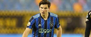 Ekkelenkamp made his professional debut in the eerste divisie for jong ajax on 9 april. Xup6atbzziymlm