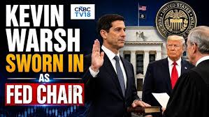 WATCH: Kevin Warsh Takes Oath As Federal Reserve Chair, Replacing Powell |  Trump | N18G - YouTube