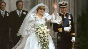 Forlovelsesringen blev brugt igen i 2010, da dianas ældste søn prins william, hertug af cambridge blev forlovet med kate middleton. Het Huwelijk Van Charles En Diana Beau Monde