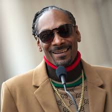 34,904,199 likes · 616,790 talking about this. Snoop Dogg Is Feeling The Effects Of Quarantine Life In I Wanna Go Outside Video Revolt