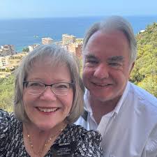 Christmas 2021 baking is complete. Tried a few new recipes this year  (Florentines, macaroons and pb cup cookies). Really enjoy the tips and  advice from this group. Happy holidays everyone! 🎄