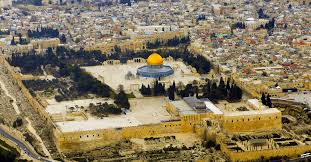 Menurut sebuah catatan, pembangunan masjid al haram lebih dahulu 40 tahun daripada. Masjid Al Aqsa Its History Its Significance And The Urgent Need For Protection 5pillars