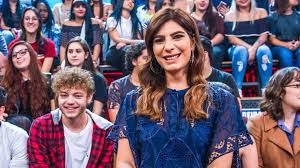 Casada com o apresentador andré rizek, 45, a jornalista de política da globo e da globonews espera gêmeos, conforme contou. Andreia Sadi Tem Gravidez De Gemeos Revelada Na Tv Por Maria Beltrao Veja Gravidez De Gemeos Gravida De Gemeos Gemeos