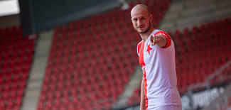 #krmenčík je žádaným zbožím (mimo bruggy teda ). Feakgldhoypvmm