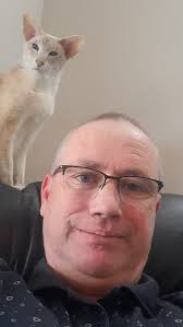 Deep in thought or contemplating going for a dip either way I managed to  get a snap without her realising 🤣🤣👀🤣🤣