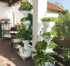 Vertikaler Garten Vertikaler Gemuseanbau Auf Dem Balkon Hydrokultur Garten Gemuseanbau Vertikaler Garten