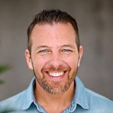 Eric James's Instagram, Twitter & Facebook