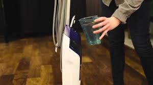 Bissell Powerfresh Deluxe Steam Mop 1806 Vs 1940 Filling Water Tank Powerfresh Deluxe Steam Mop Youtube