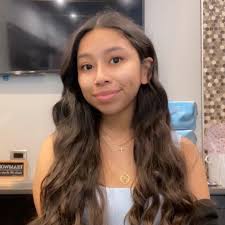 Who is a good split dye or colorist?