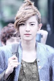 Long hairstyles for men can be quite heavy. Chanyeol Had Long Hair Before Exo S Debut And Omg Bias Wrecker Kpop News