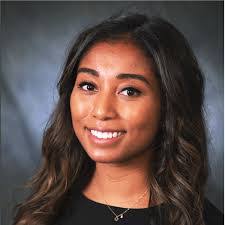 Kimberly Laub's Instagram, Twitter & Facebook