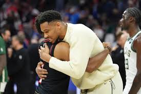 Brian Windhorst Makes Feelings Clear on Growing Giannis Antetokounmpo-to-Boston Speculation