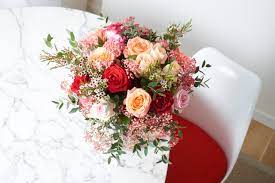 The old mansion and surrounding garden is well spreadout in vegetables , flowers and the charming pockets of enclosures created for seating in various places. Best Florists Flower Delivery In East Palo Alto Ca 2021