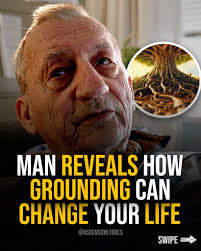 Man Reveals How Grounding and Tree Hugging Can Change Your Life  ⁣⁣#reinhardstanjek #ascensiontools #grounding #treehugging