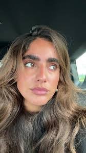 Isabella Denton's Instagram, Twitter & Facebook