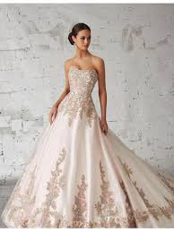 Unsere schulterfreien brautkleider mit corsage sind aus tollen stoffen geschneidert, die sich angenehm an deinen oberkörper schmiegen. Madeline Gardner 51150 Prinzessin Linie Lange Schleppe Tragerlos Madeline Gardner 51150 410 81 2021 Brautkleider Online Bestellen Billiger Kaufen Preise 2021