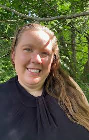 Samantha Lessard's Instagram, Twitter & Facebook