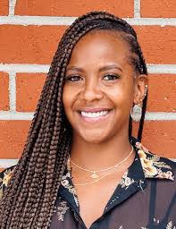 Lacey Newberry's Instagram, Twitter & Facebook