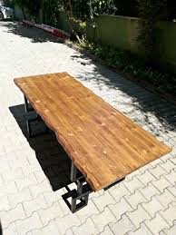 Ahşabın şık ve zarifliği ortamın daha kaliteli görünmesine katkıda bulunur. Ahsap Yemek Masasi 6 Kisilik Wts57