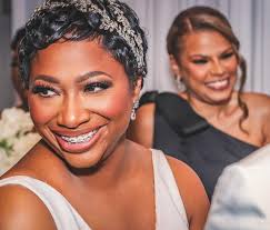 Pretty. Powerful. Purposeful. 💪🏾✨It's an honor to serve women who show up  in purpose and power- helping them look and feel their best while they walk  boldly in their gifts. ✨ Always