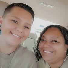 What are classes or resources for learning to ride an Electric Unicycle?