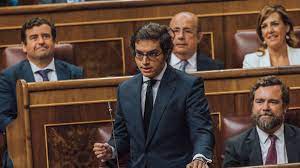 Montero se descoloca cuando Figaredo (VOX) le habla de gasto superfluo - VOX