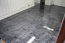 Beauty And Performance Designer Metallic Epoxy Flooring W Polyaspartic Topcoat In Manufacturing Facility Epoxy Floor Metallic Epoxy Floor Concrete Floors