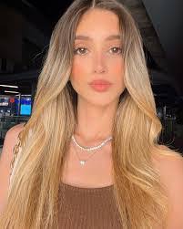 Greta Mosley's Instagram, Twitter & Facebook