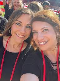 Barbara Kunath's Instagram, Twitter & Facebook