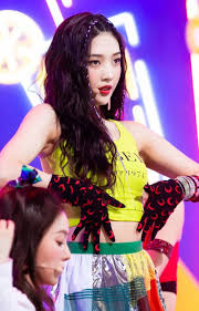 That's why you can see some combination from previous comebacks as well as both red and velvet side. 190623 Red Velvet Zimzalabim Sunny Side Up At Inkigayo Red Velvet Joy Red Velvet Kpop Girls