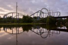 The park first opened under the name jazzland in 2000. Exploring Abandoned Theme Park Six Flags New Orleans Brunette At Sunset