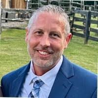 Holly Stallings's Instagram, Twitter & Facebook