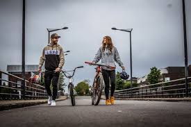 Opinions and recommended stories about twan van gendt trivia edit. Twan De Stoere Wereldkampioen Bmx Puck De Koersende Koningin Van Instagram Van Het Een Kwam Het Ander Regiosport Bd Nl