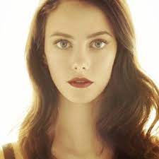 Watch in hdlooking for alaska spoilersi didn't have much hope for this show as i didn't enjoy the paper towns adaptation but wow this was incredible. Alasca Young Positive Alasca Twitter