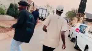 The three were reportedly involved in a car accident on their way to an event which they were booked to perform. Mp3 ØªØ­Ù…ÙŠÙ„ Mr Jazziq Ft Killa Kau Texify Ø£ØºÙ†ÙŠØ© ØªØ­Ù…ÙŠÙ„ Ù…ÙˆØ³ÙŠÙ‚Ù‰