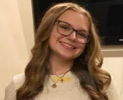 Carina Marie's Instagram, Twitter & Facebook