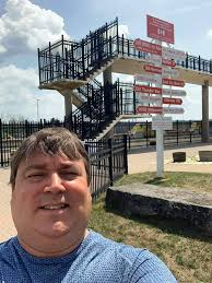 Aunt Millie's for lunch! Sure enjoy the shore lines, Lake Erie!