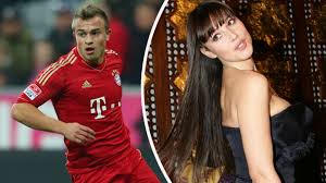 Xherdan shaqiri lifestyle, net worth, salary,house,cars, awards, education, biography and family. Fc Bayern Shaqiri Unterwegs Mit Monica Bellucci Fc Bayern