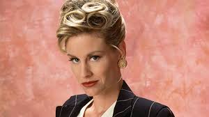 Une nounou d'enfer : Épisodes, casting et diffusions