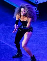 Bruno mars, anderson.paak, silk sonic — leave the door open 04:20. Datei Ciara Opening For Bruno Mars At The Prudential Center In Newark 31196092508 Jpg Wikipedia