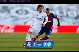 Berita liga spanyol liputan6.com menyajikan kabar terbaru liga spanyol meliputi jadwal dan hasil pertandingan atletico madrid sudah memimpin klasemen la liga hampir sepanjang musim. Hasil Liga Spanyol 10 Pemain Real Madrid Kena Comeback Gelar Laliga Semakin Menjauh Bolasport Com