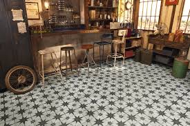 Damit du deine perfekte fliese bei uns findest. Retro Und Vintage Fliesen In Berlin Kaufen Berliner Fliesenmarkt