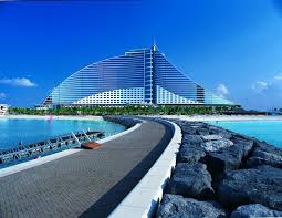 Jumeirah Beach Hotel Is A Stunning Combination Of Design And Architecture At Dubai Best Hotels In Dubai Beach Hotels Dubai Hotel