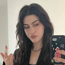 Lilli Kay (@lilllikay) • Instagram photos and videos