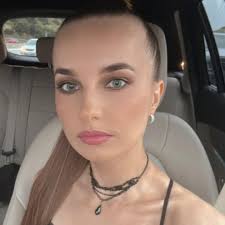 Natalie Forehead : r/WalmartCelebrities