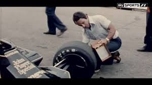 Mercedes engine boss andy cowell suspects one of the main reasons rival manufacturers have not copied his power unit's split turbo design is because it is so difficult to get right. Revealed How Mercedes Packaging Of Their Turbo Engine Has Given Them The Edge F1 News