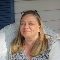 Kim Toone's Instagram, Twitter & Facebook